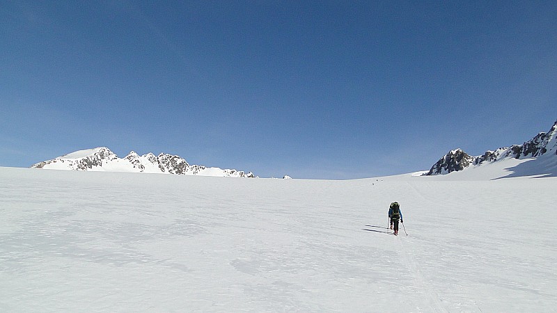 Ötztal 2013 : Montée au Fluchtkogel sur le glacier Kesselwandferner. Faut pas s'endormir, sinon, on arrive jamais !