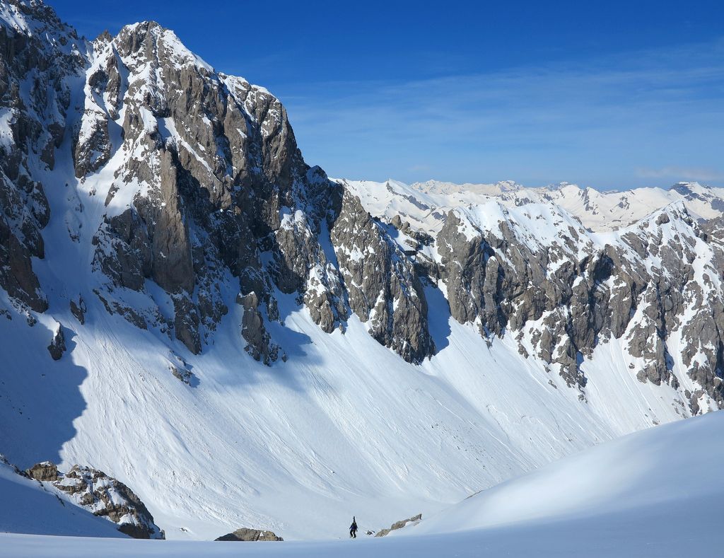 Combe SW : Devant le couloir Nord de la Tête de Moïse