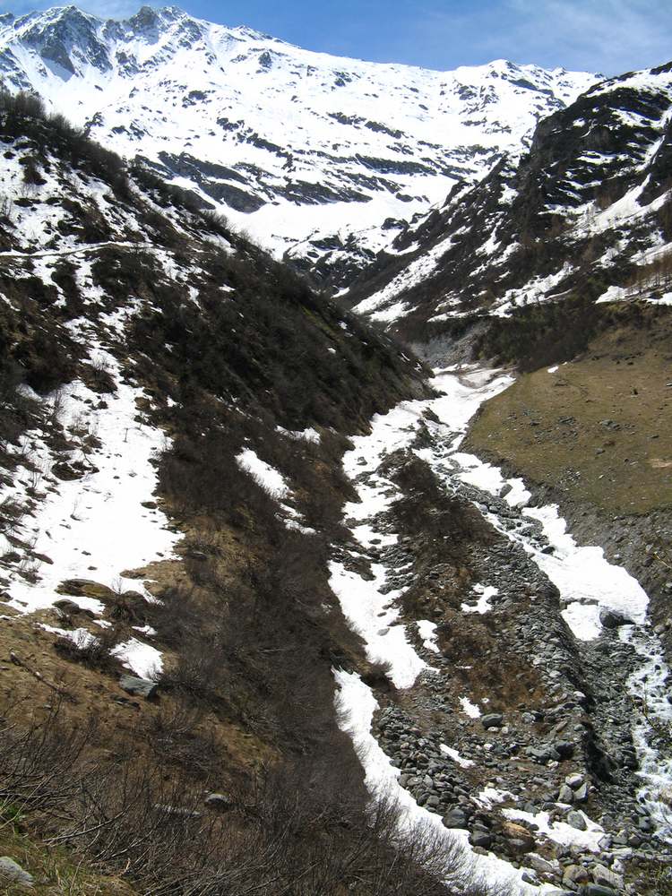 Dôme des Pichères : Gratter les derniers mètres de neige ... toute une philosophie !