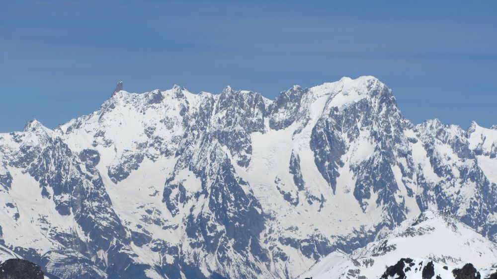 Arete Rochefort-Jorasses : un must de l'alpi alpin...