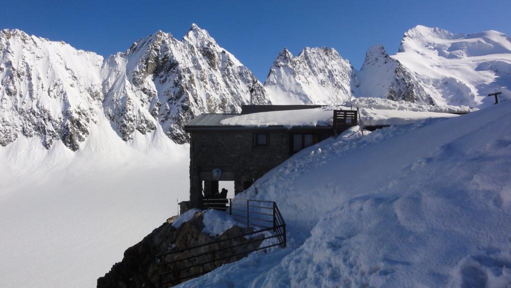 refuge : arrivée au refuge tardive...