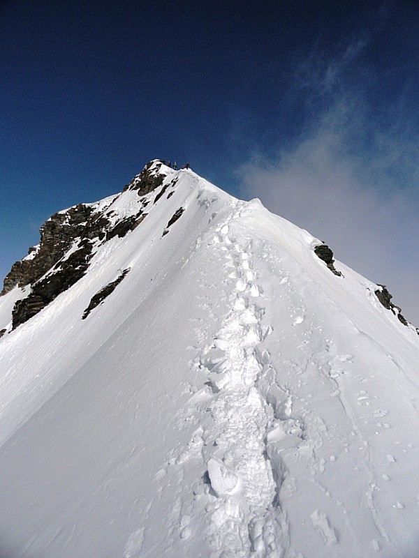 Albaron en traversée : Dernier raidillon avant le sommet