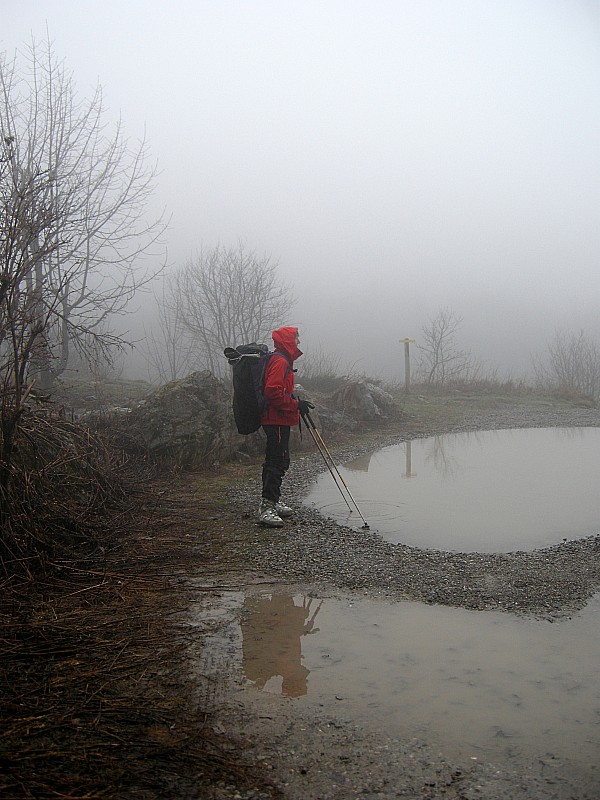 lac d'altitude : ce jour-là, le Miroir des Fétoules avait un concurrent sérieux : le Miroir du Parking du Gioberney