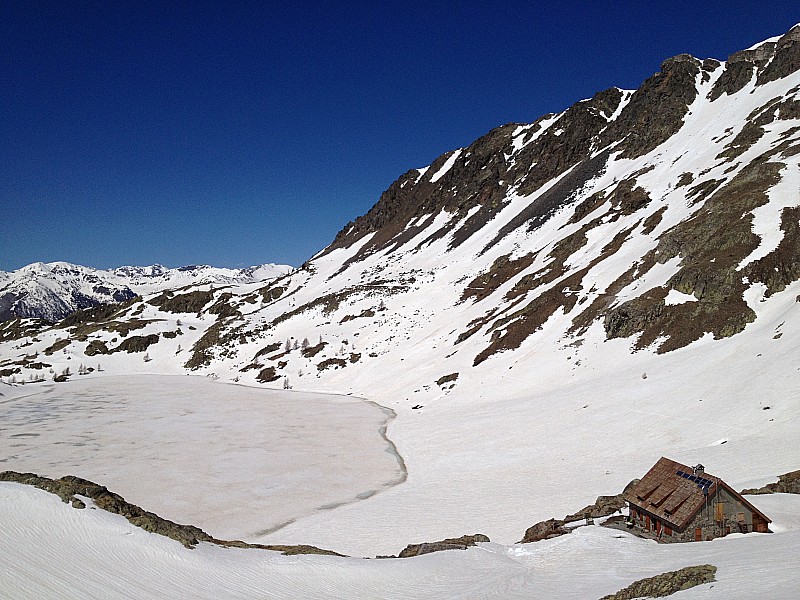 Refuge de Vens : et son lac.