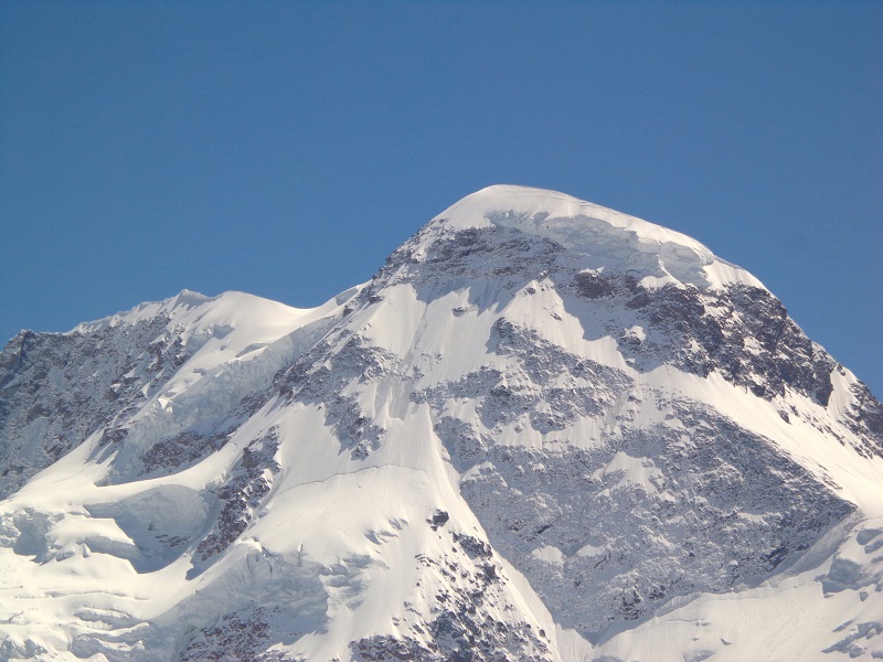 Breithorn occidental : Photo prise d'en bas la veille....au soleil!