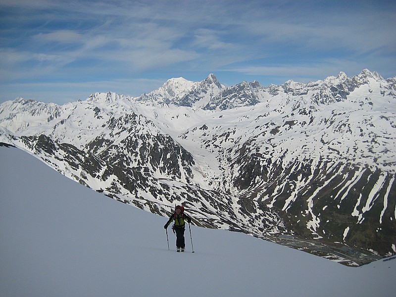 07/05 : Montee vers le Glacier de Proz avec massif du Mont Blanc en arriere-plan