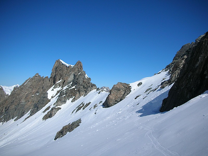 Col du Génépy : Bascule dans Rosoire à flan