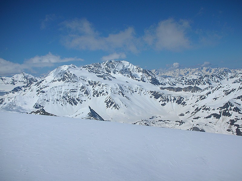 Passage du Rosoire : Vue sur Polset/Peclet: c' est encore bien blanc partout !?...