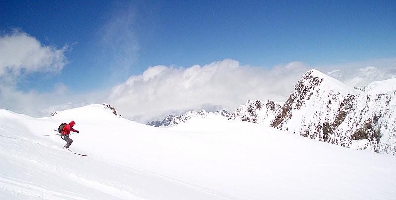 Gavade : Super ski dans les zones pas pousse baton :(