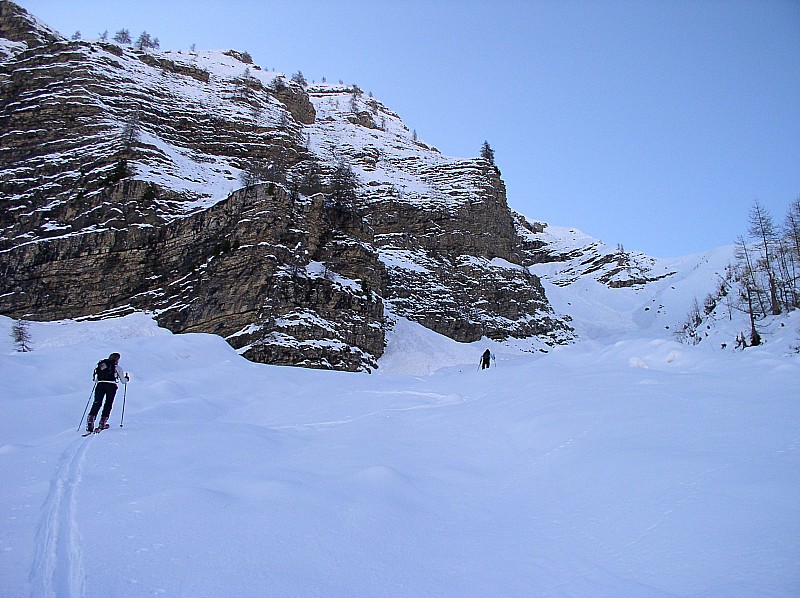 trace dans le couloir