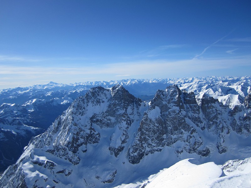 Pelvoux : Bien petit vu d'ici