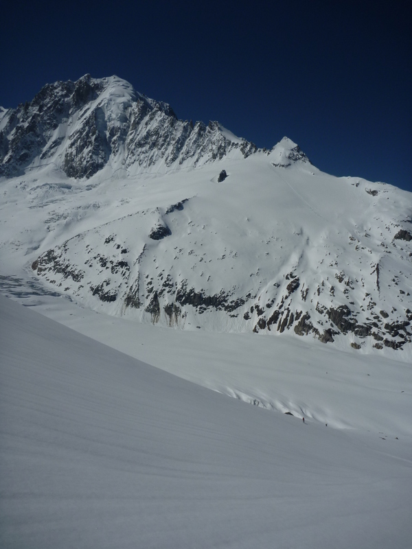 Chardonnet : Grands espaces sur les pentes d'approche au dessus du glacier