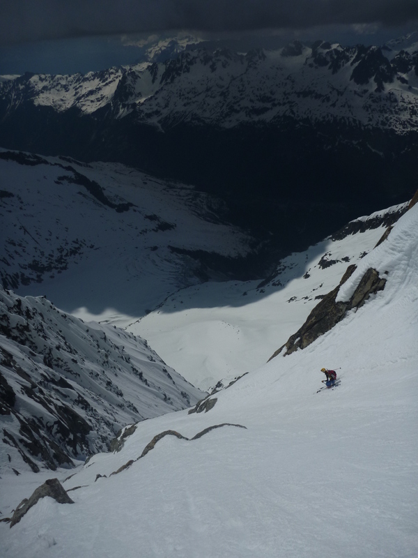 Chardonnet : Et pendant le temps la, un bel orage s'abat pas tres loin...