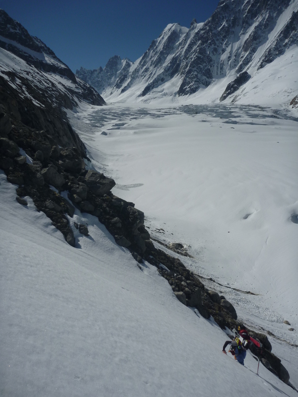 Chardonnet : Montee sur la moraine, le matin ca va...