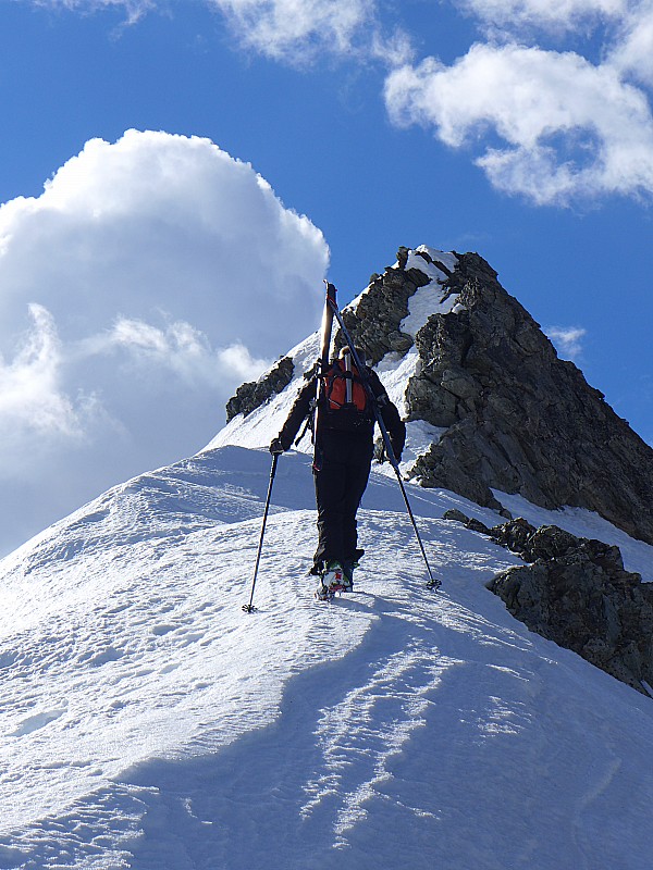 Pic de Dormillouse : sommet à portée de main.