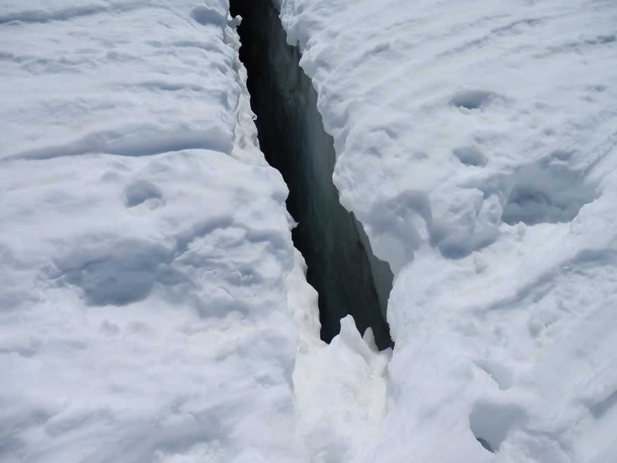 Crevasse : Quelques belles failles dans la jonction