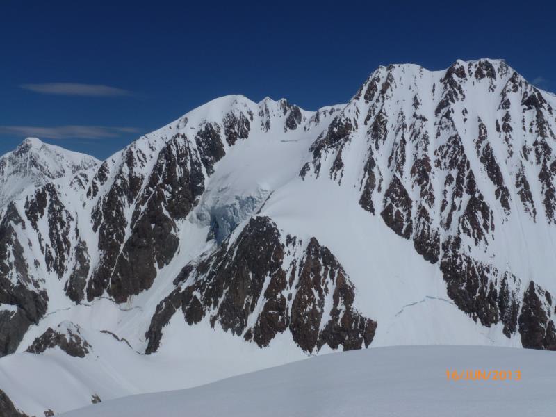 Lee Blanche face N : Les Aiguilles de Tré la Tête