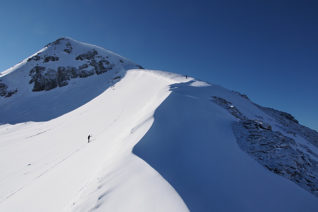 #11 Epaule W : A quelques encablures du sommet. Epaule W : A quelques encablures du sommet.