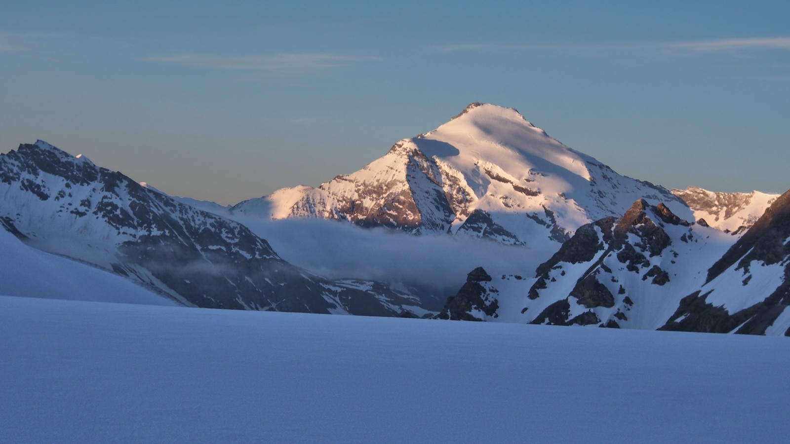 #2 Pointe de Charbonnel : Au petit matin (6h15). Pointe de Charbonnel : Au petit matin (6h15).