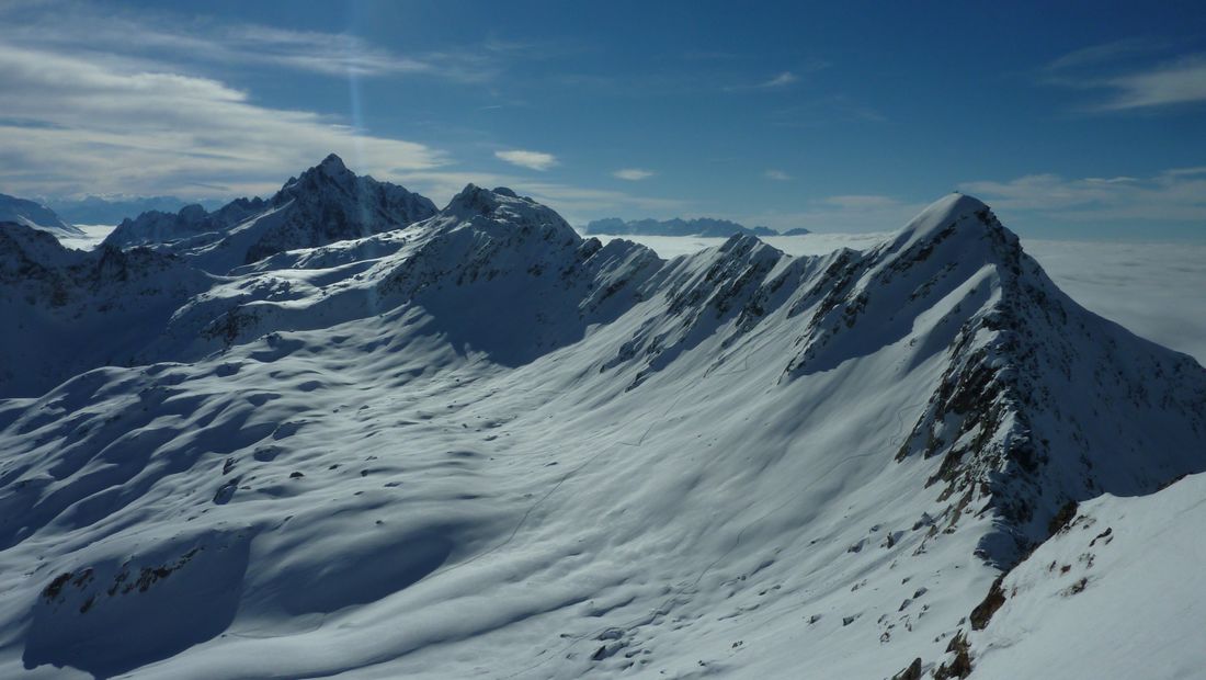 Vers le sud : Grande Muraille et Frettes, entre autres