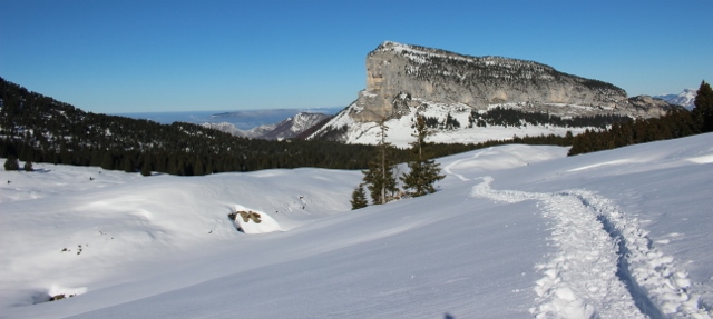 #3 Granier : le Granier domine le paysage Granier : le Granier domine le paysage