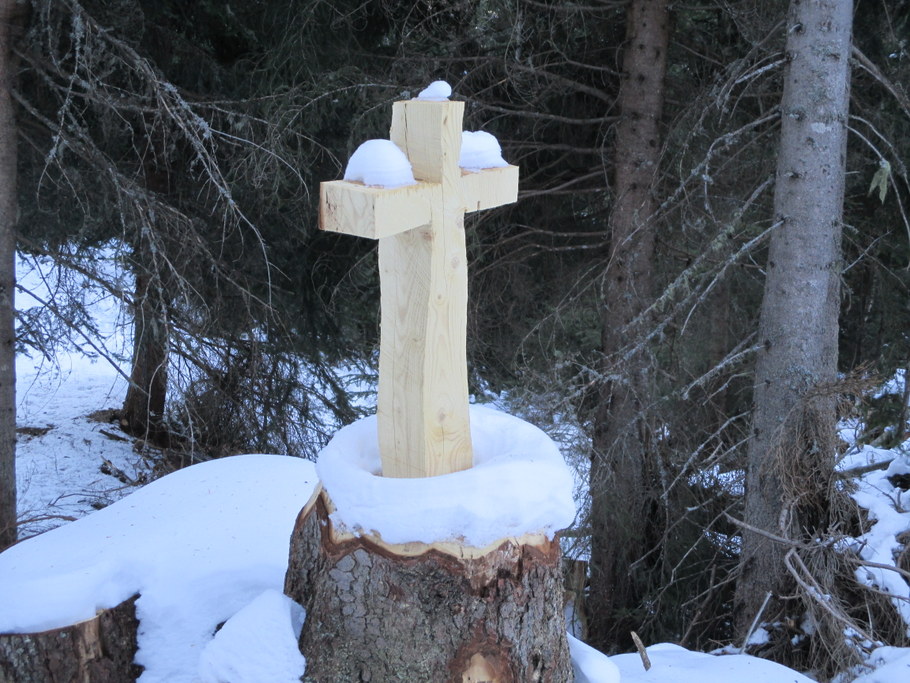 #1 Cul d Cul d'Ugine : Croix