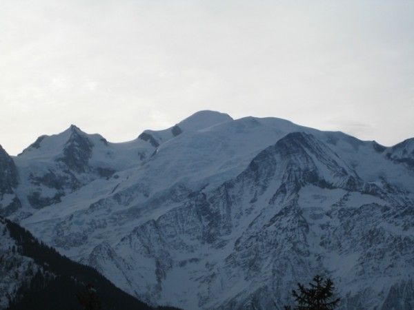 le Mont-Blanc : Majestueux ... mais beaucoup de glace apparante !!!