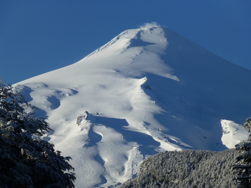 Volcan Villarica : Vue du sommet depuis la route