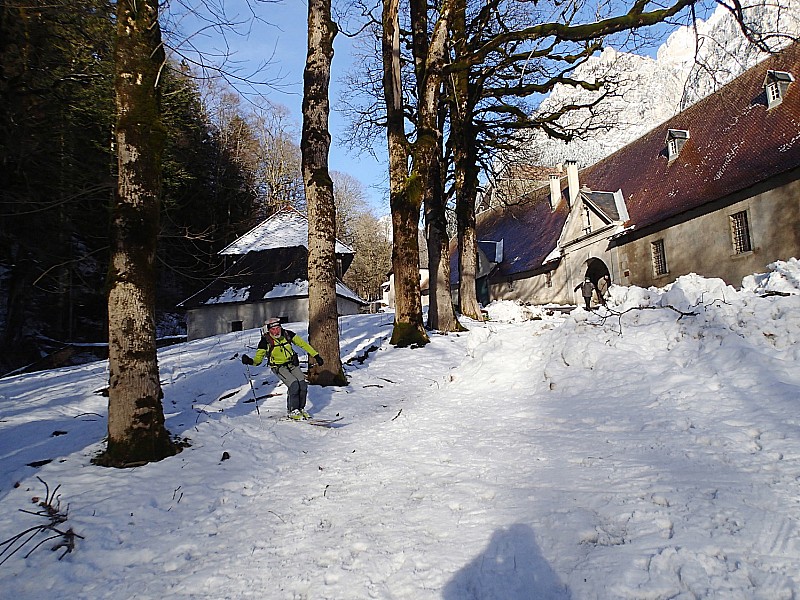 Passage au Monastère : Neige pas top mais ça se skie bien quand même...