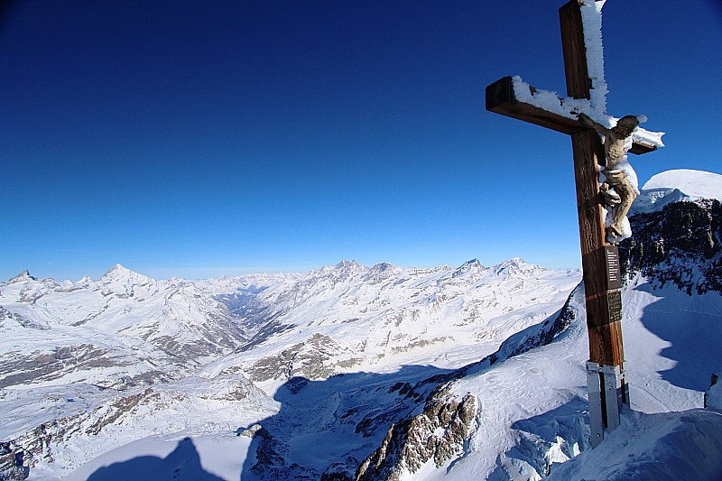 Petit Cervin : Croix sommitale du Petit Cervin