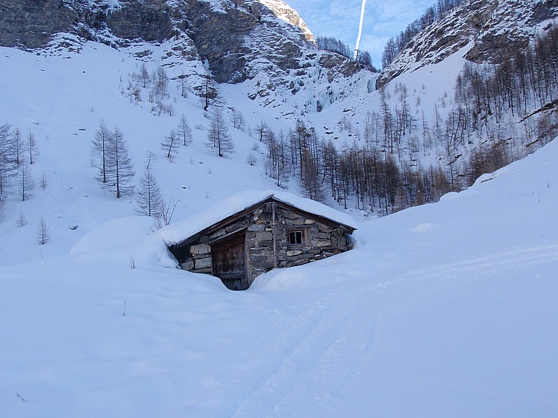 cabane de la Sèche : et derrière la Cascade de Razis