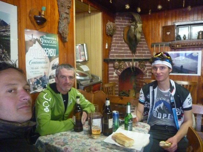 Monte Rosso d'Ala : ...et le bar vu du bar ;)