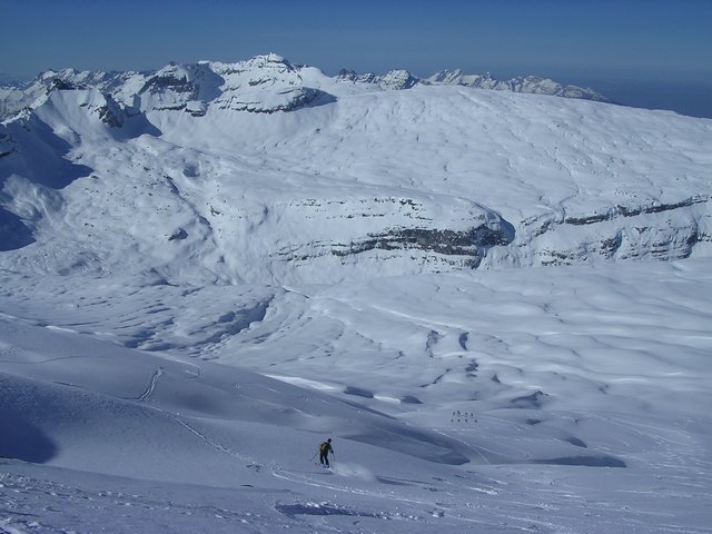 #2 pente W pointe d pente W pointe d'Anterne : De la poudreuse loin de la foule de Flaine