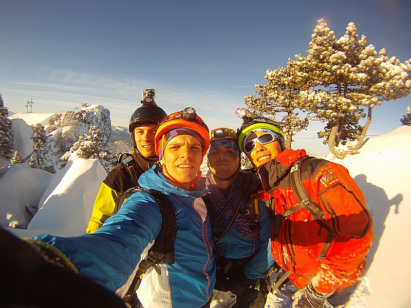 Golet de l'Agneau : "V'la les 4 alpinistes sur le plateau du Margériaz"