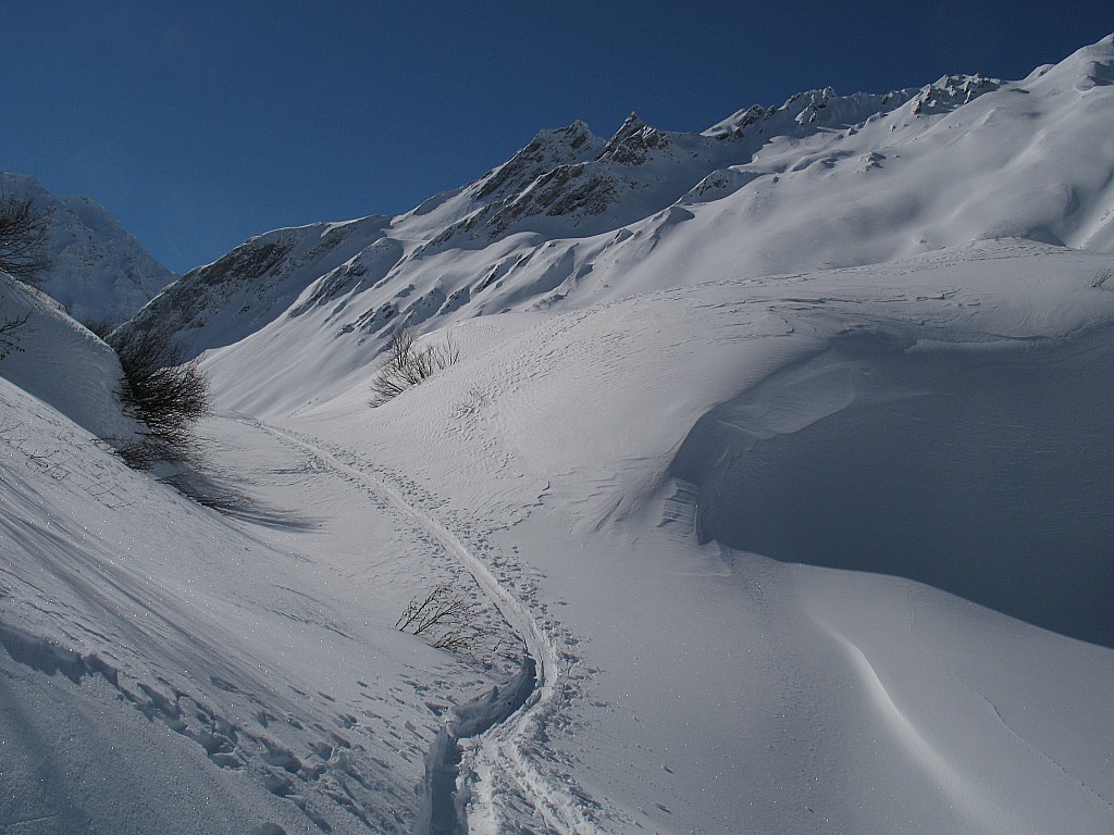 Aig des Angroniettes : Poudre à l'ombre, croûte au soleil