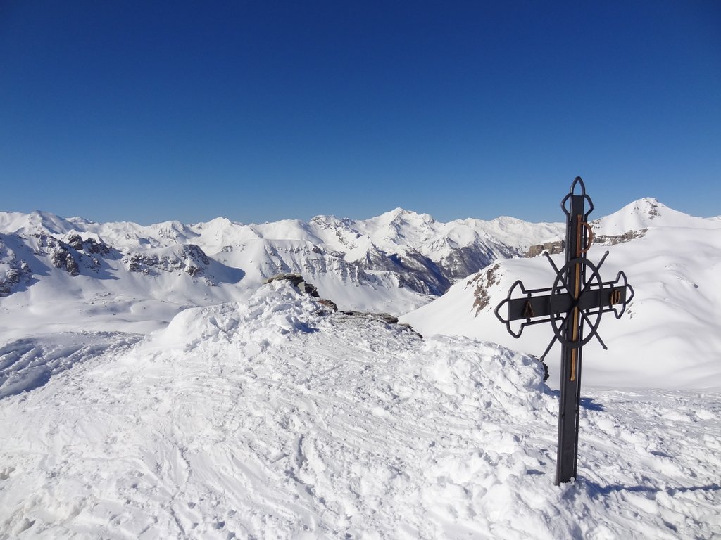 Le sommet : Tête de l'Alpe ou Monte Soubeyran selon si on est italien ou français