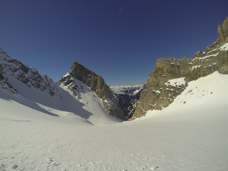 en bas du cirque : Plus ensoleillé que la 1ère photo !