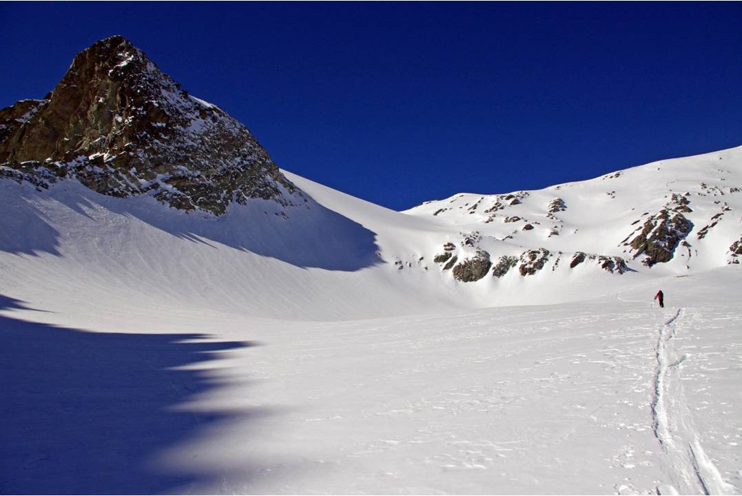 Glacier d'Aroletta : Moment de grâce, l'accès au glacier d'Aroletta... avec les ombres portées de la Becca di Faudery.