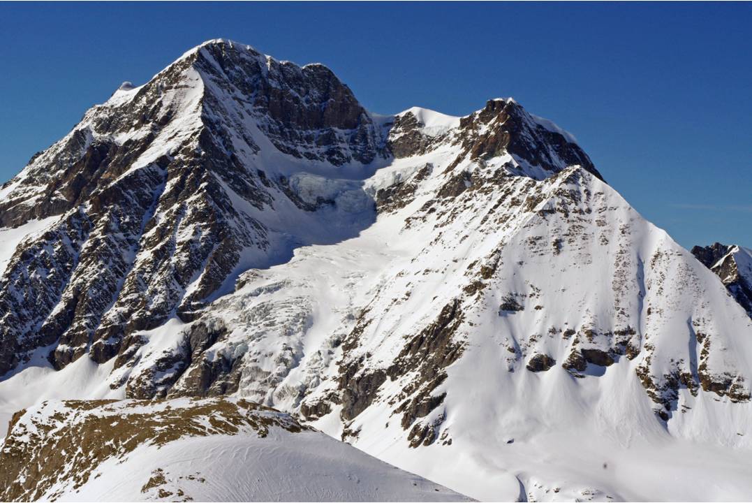 Grand Combin : Face EST du Grand-Combin... ampleur (et séverité) de l'Alpe