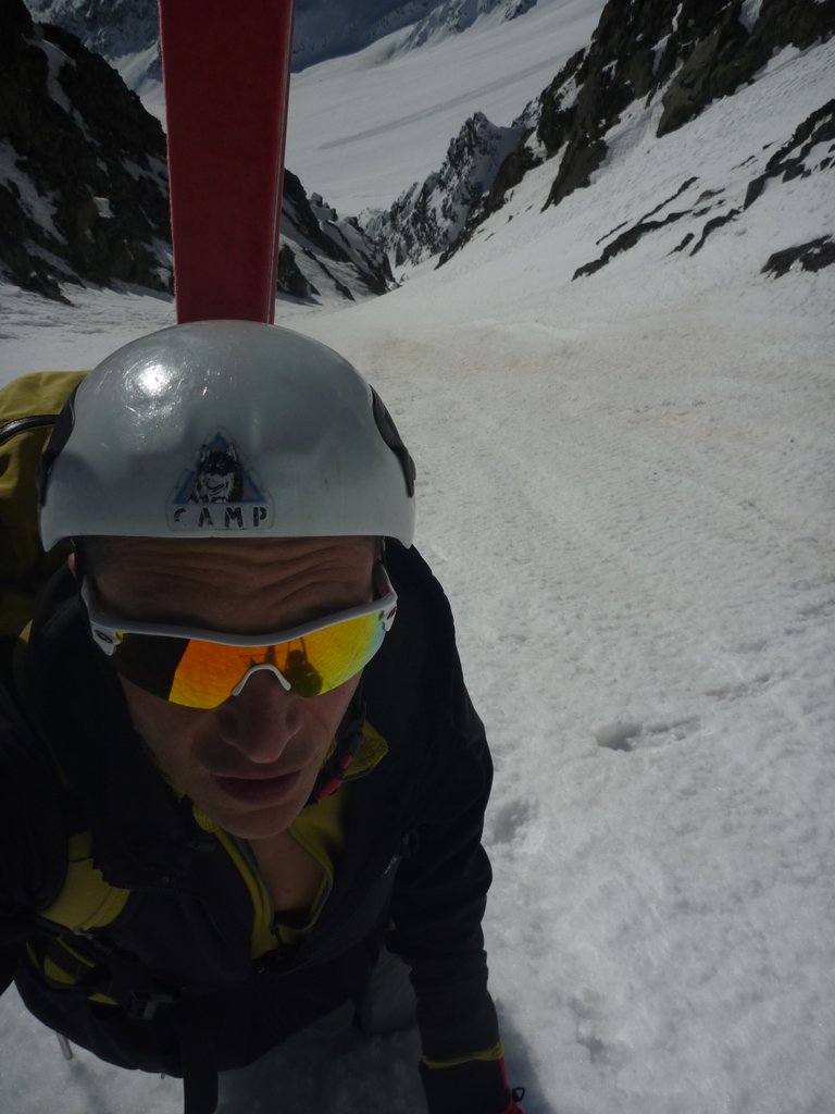 Velan : Ma pomme a mi-hauteur, pas la patate aujourd'hui... ca sera le 3ieme leve a 02h30 en 1 semaine qui m'a decalque...