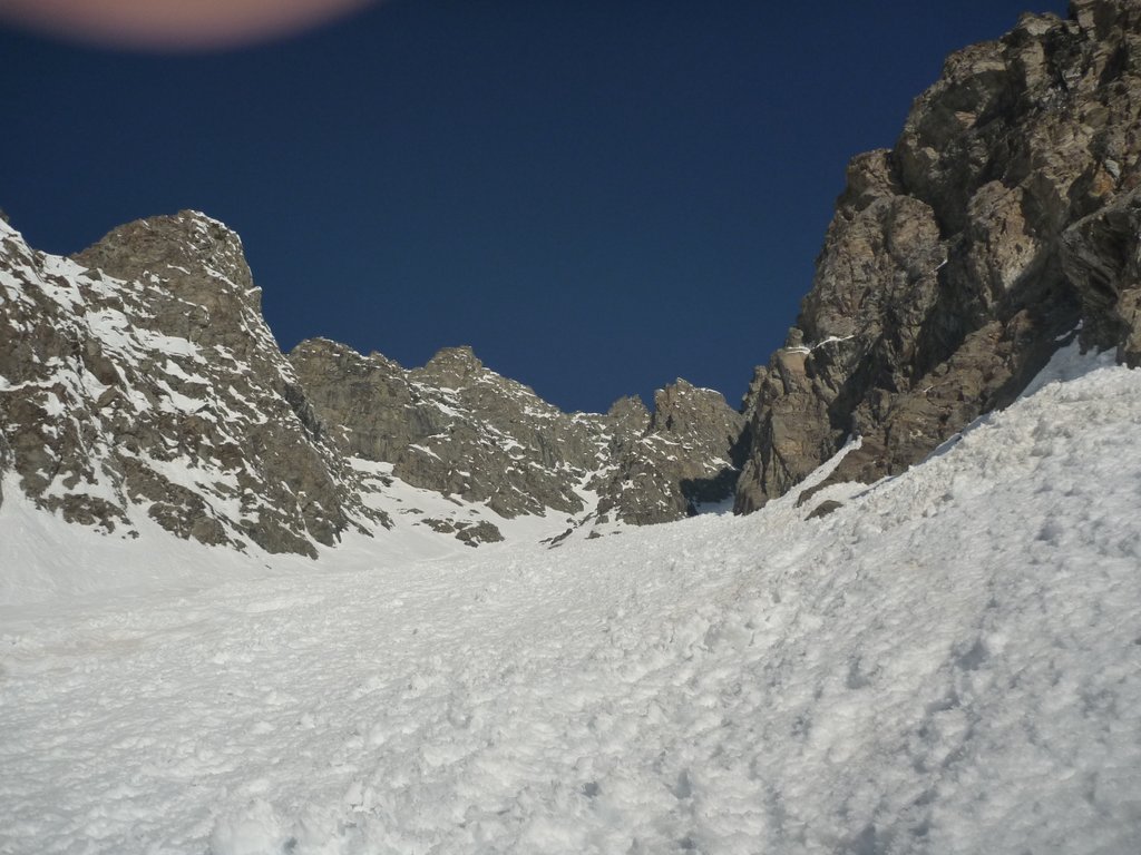 Velan : Le bas, un peu abime