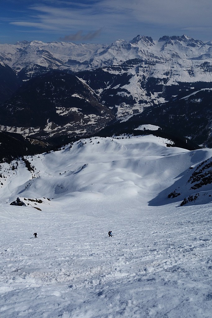 Légette du Mirantin : Descente dans une neige revenue à point mais très traffolée!