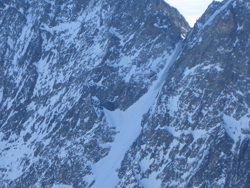 Couloir N de roche faurio : pas encore skiable dans le haut
