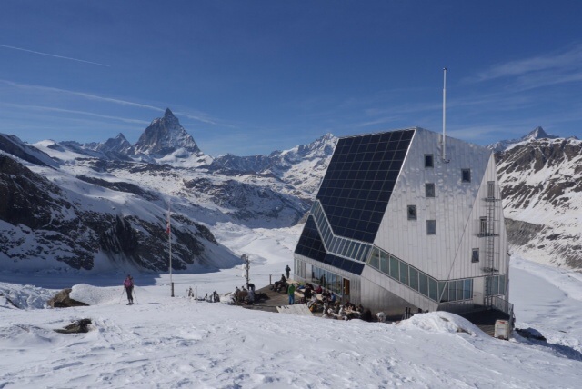 MONTEROSA hutte : Refuge merveilleux depuis 2009