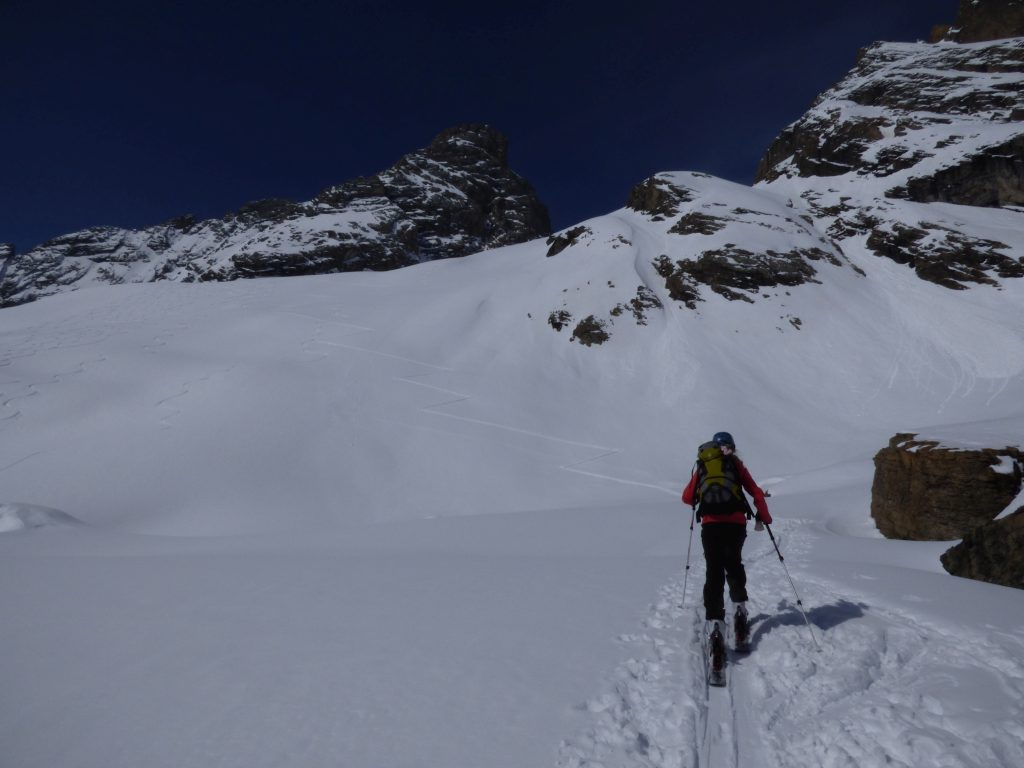 Sous l'ancien glacier : On attaque la montée, c'est dans cette partie que la neige a été la meilleure à la descente.