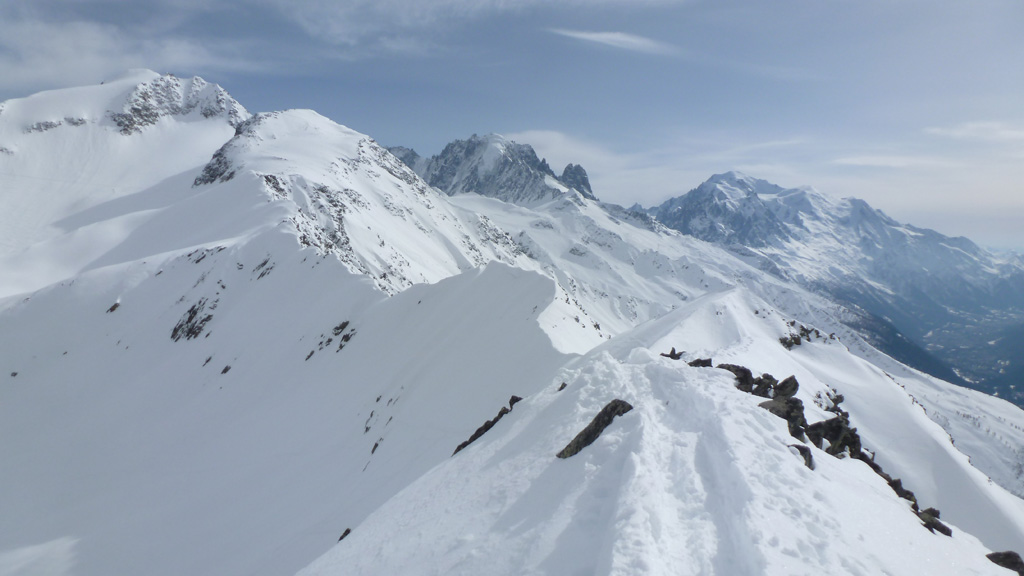 l'Aiguille Verte : et le Mont Blanc depuis le sommet des Grandes Autannes
