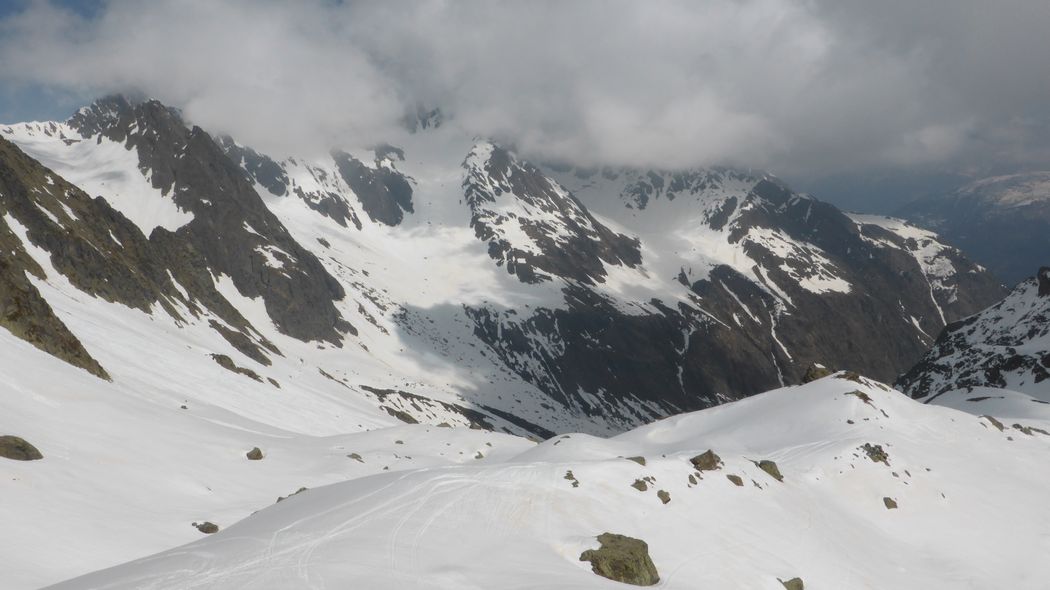 Combe des Roches : D'autres itinéraires visibles du côté de l'Aup du Pont.