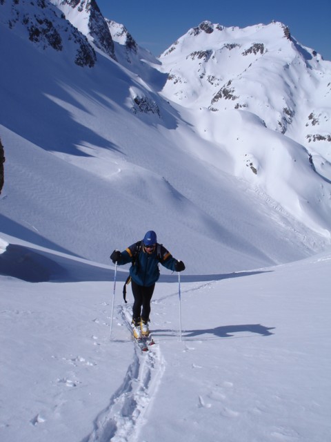 Remonté du vallon de Bens : Après notre renoncement dans l'ascension de la brèche du Frêne, retour au Col