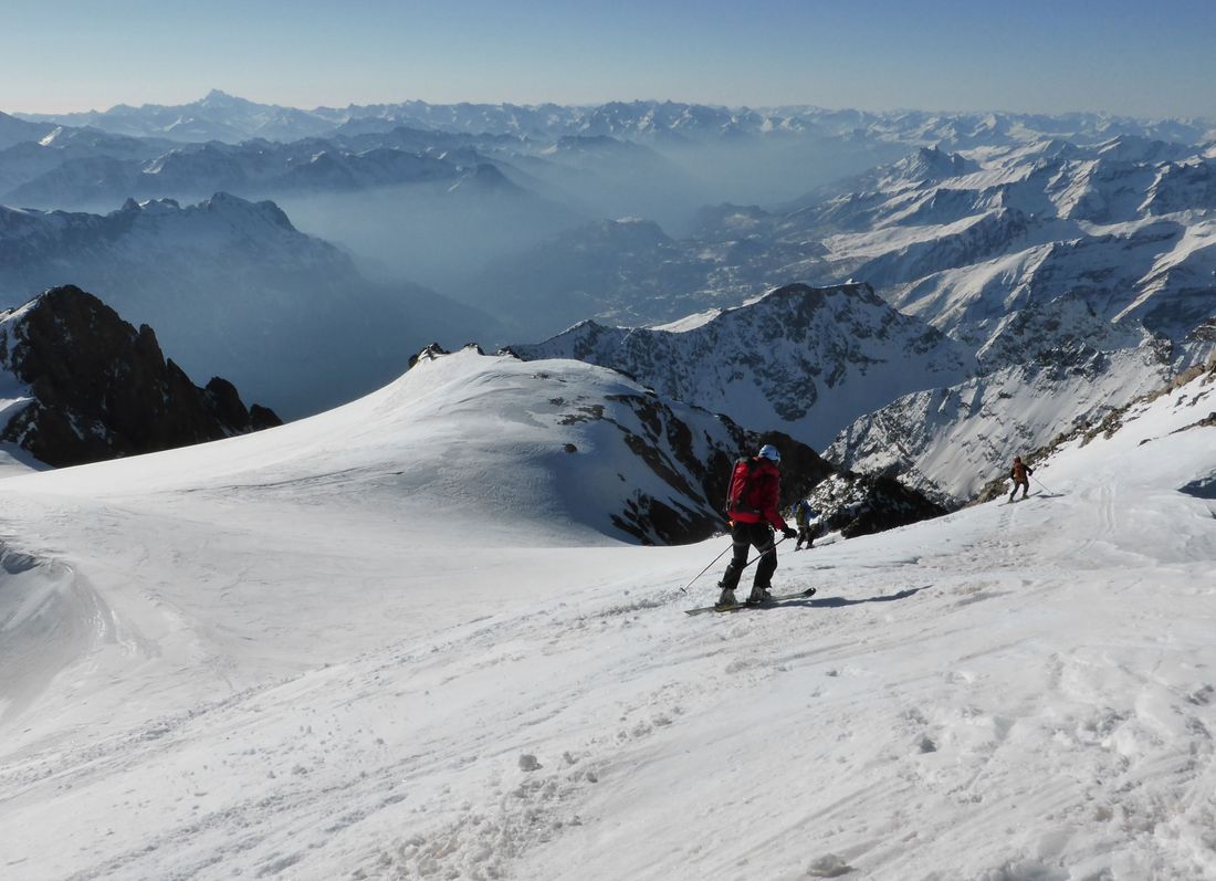 Glacier du Pelvoux : 2700m de descente à venir!