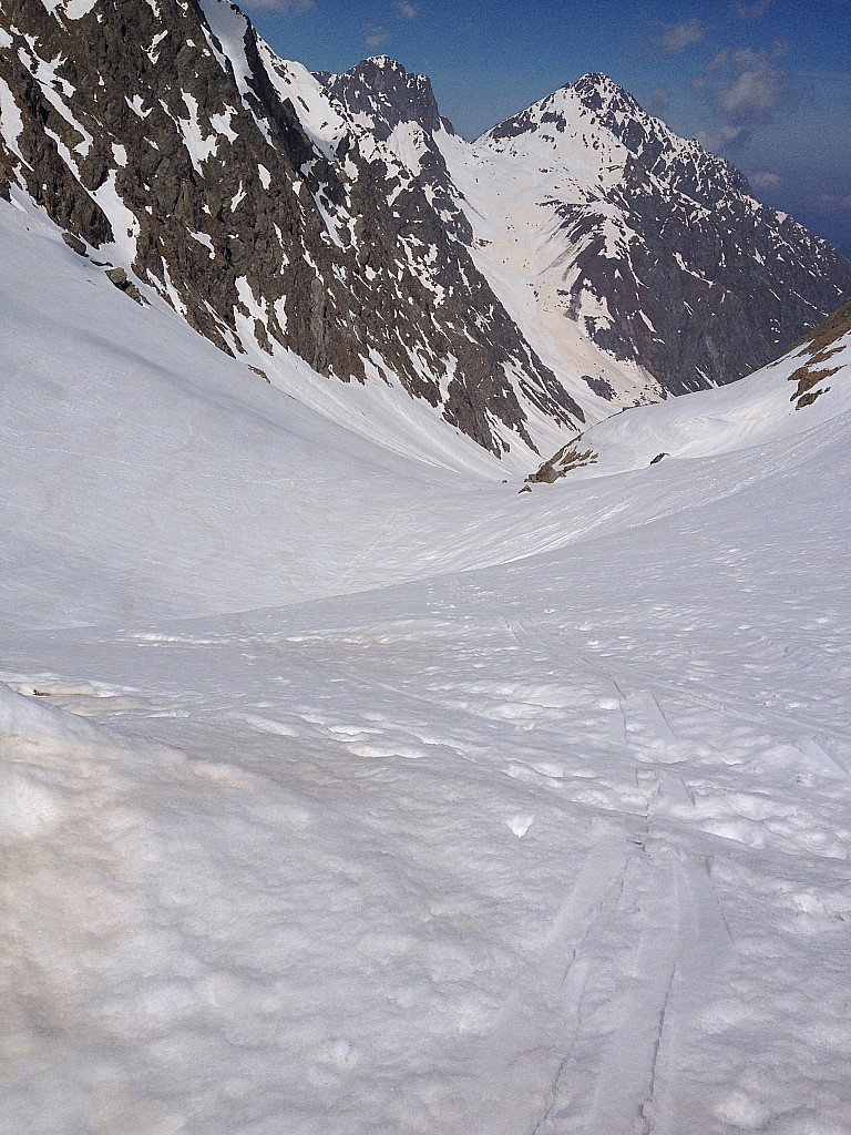 tour du gelas : derniere vue du versant italien des fenestres